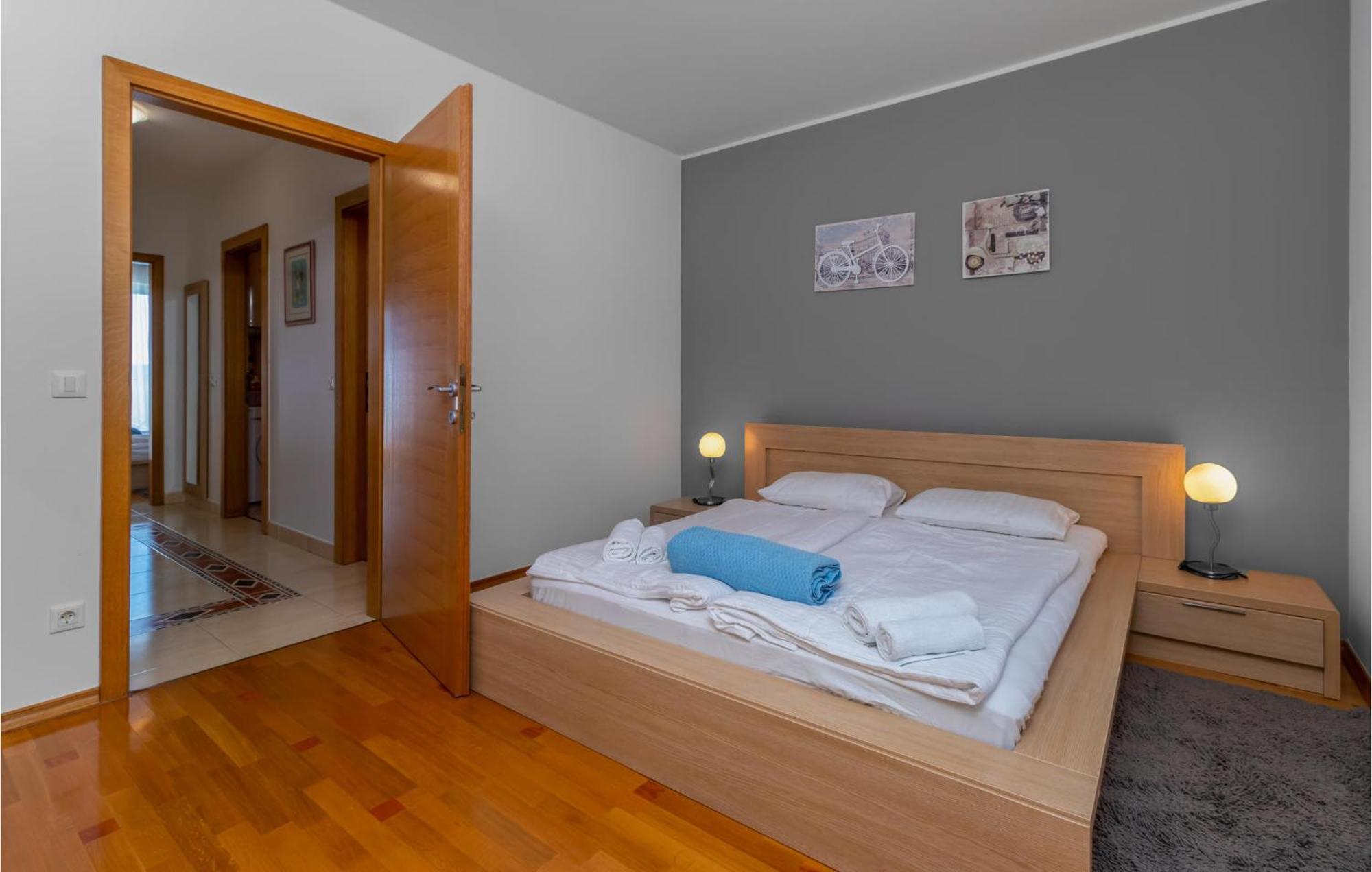Lovely Apartment In Selce With House Sea View Zewnętrze zdjęcie