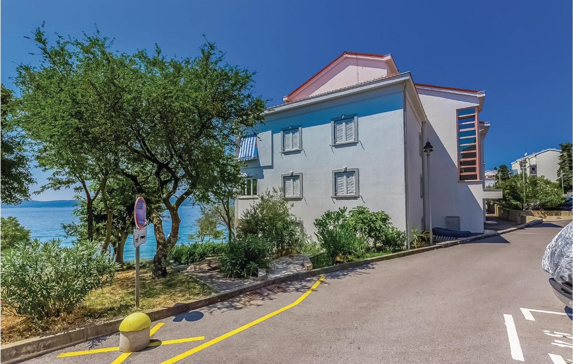 Lovely Apartment In Selce With House Sea View Zewnętrze zdjęcie